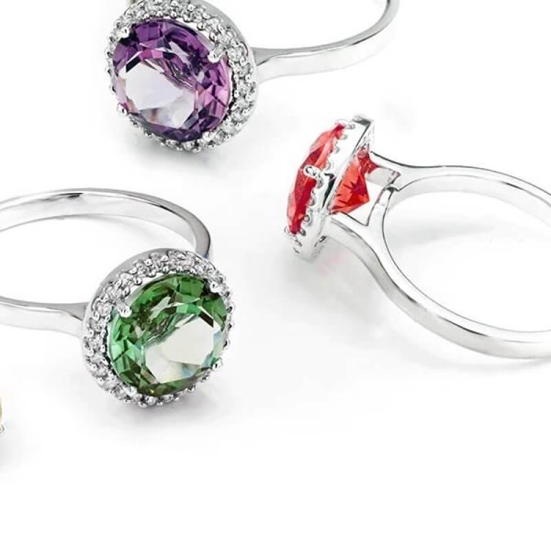 ¿Cuál es el significado de las piedras preciosas en anillos de compromiso?